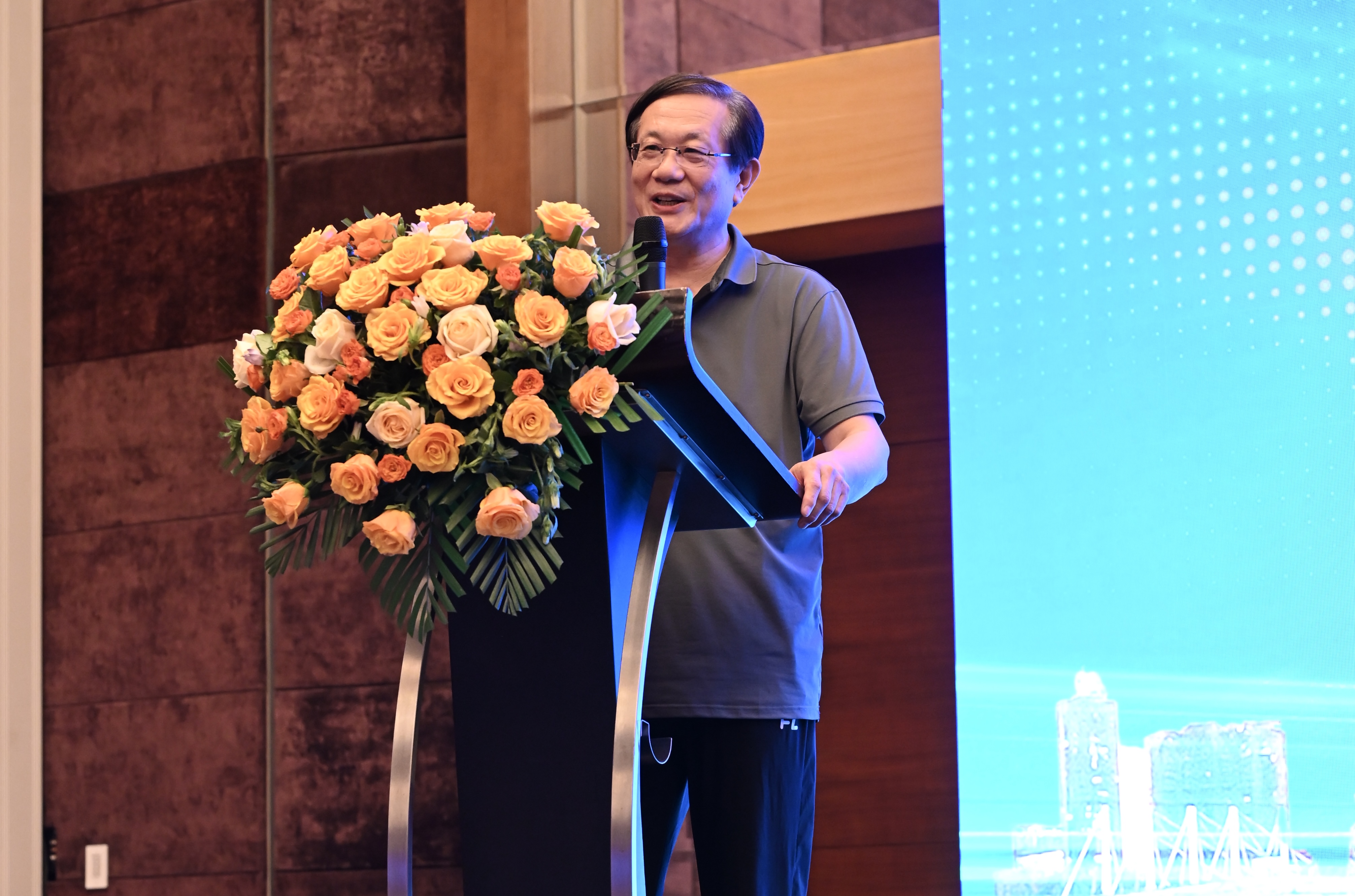 中国·18luck新利集团(股份)有限公司-官方网站
